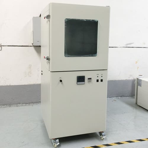 Vacuum dryer
